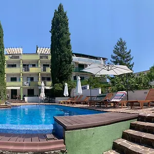vila-smirna.hotelinzadar.com/